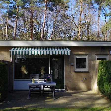 Geschakelde Bungalow Op De Veluwe "De Eekhoorn" Otterlo Esterno foto
