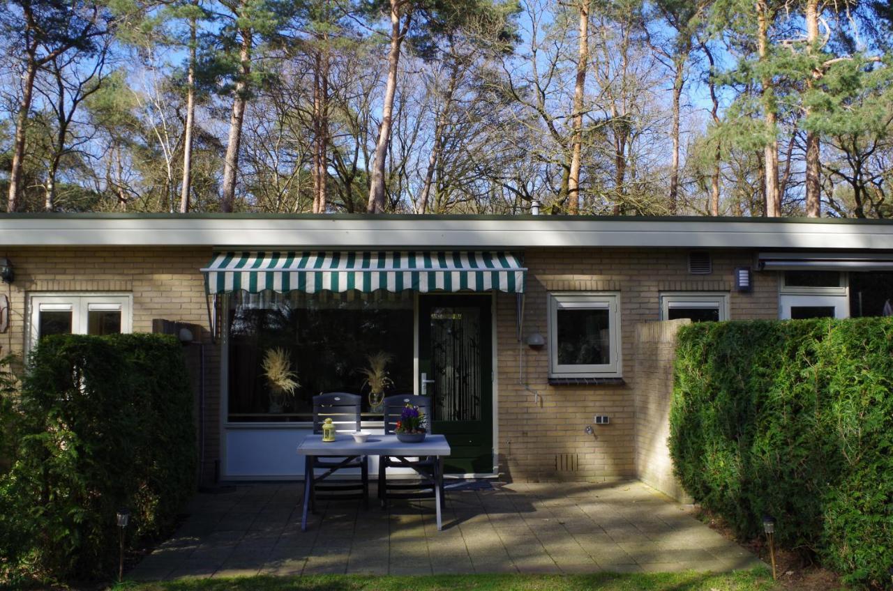 Geschakelde Bungalow Op De Veluwe "De Eekhoorn" Otterlo Esterno foto