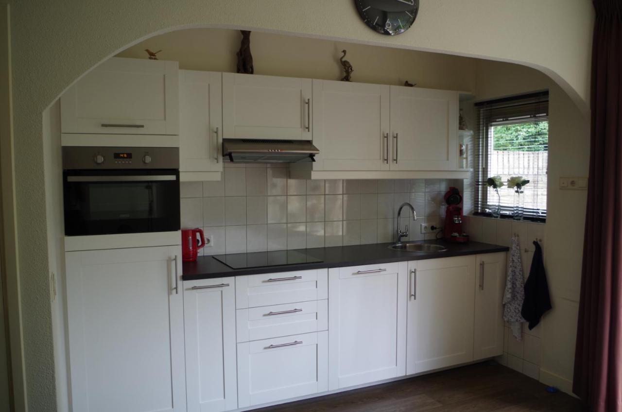 Geschakelde Bungalow Op De Veluwe "De Eekhoorn" Otterlo Esterno foto
